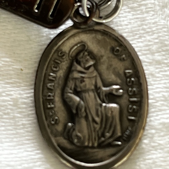 St. Francis Necklace - Picture 2 of 3